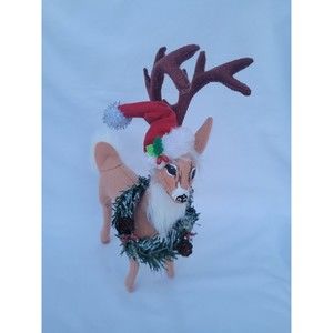 Annalee Reindeer 2010 With Antlers Santa Hat Wreath Christmas Doll 10" Tall
